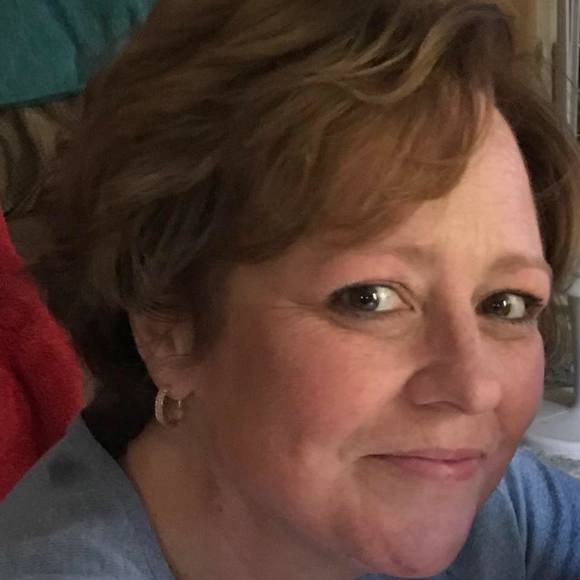 Meet your Posher, Lisa - Picture 1 of 1